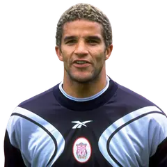 ديفيد جيمس